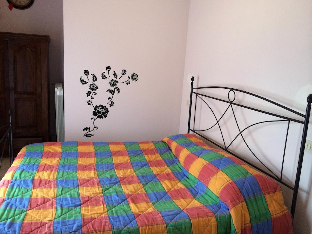 B&B Mirella Città Sant'Angelo Habitación foto