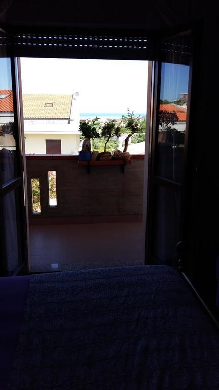 B&B Mirella Città Sant'Angelo Exterior foto
