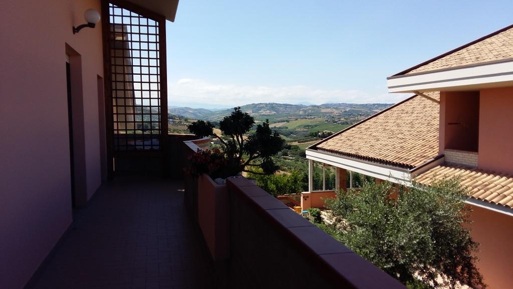 B&B Mirella Città Sant'Angelo Exterior foto